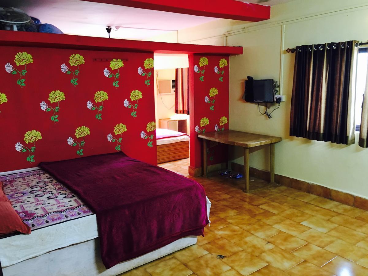 Hotel Madhumalti Matheran Kültér fotó
