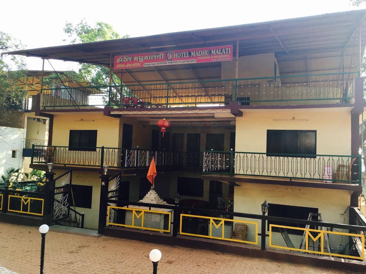 Hotel Madhumalti Matheran Kültér fotó