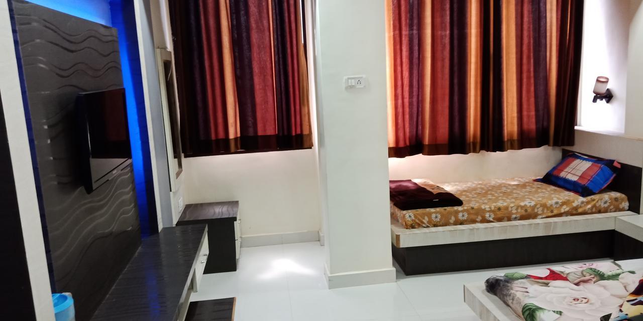 Hotel Madhumalti Matheran Kültér fotó